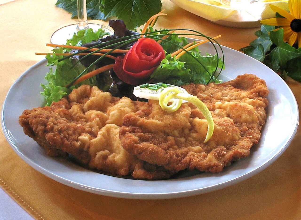 Viyana'nın Klasik Lezzeti: Wiener Schnitzel