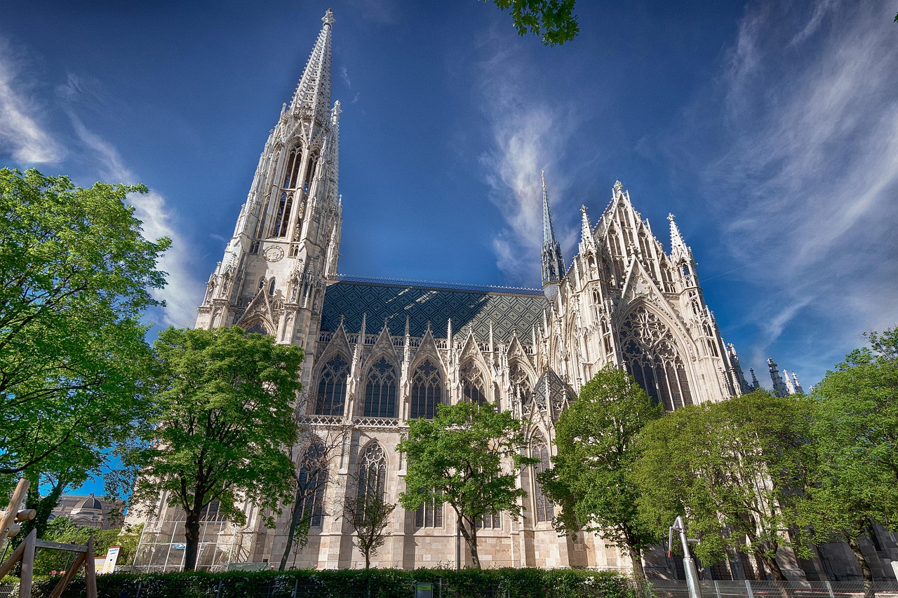 Aziz Stephan Katedrali (Stephansdom): Viyana’nın Taşlara İşlenmiş Kalbi